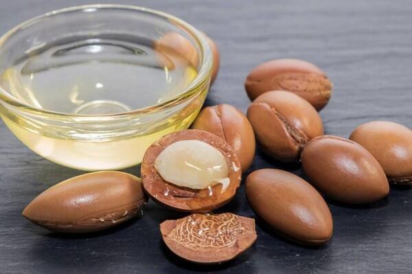 Selain Melembabkan, Ini Dia 5 Manfaat Argan Oil di Dunia Kecantikan