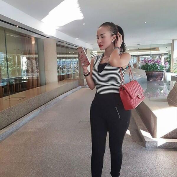 8 Artis Indonesia Ini Diduga Pakai Barang KW, Wah...