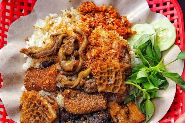 9 Warung Nasi Babat Paling Laris Di Surabaya, Endes Maksimal!