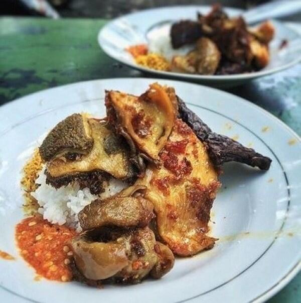 9 Warung Nasi Babat Paling Laris Di Surabaya, Endes Maksimal!