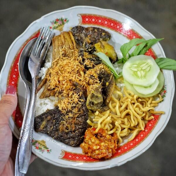9 Warung Nasi Babat Paling Laris Di Surabaya, Endes Maksimal!
