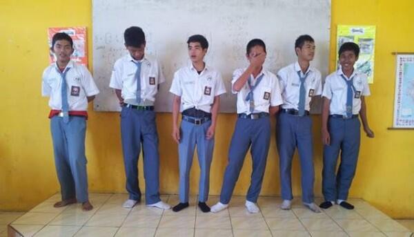 7 Hukuman Ini Bikin Masa Sekolahmu Jadi Tak Terlupakan