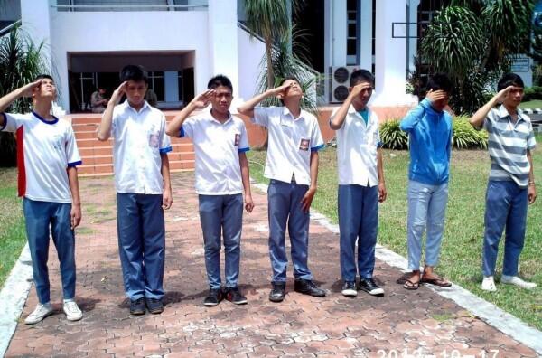 7 Hukuman Ini Bikin Masa Sekolahmu Jadi Tak Terlupakan