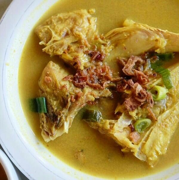 Cari Makan di Makassar, 5 Hidangan Ini Wajib Masuk Perutmu!
