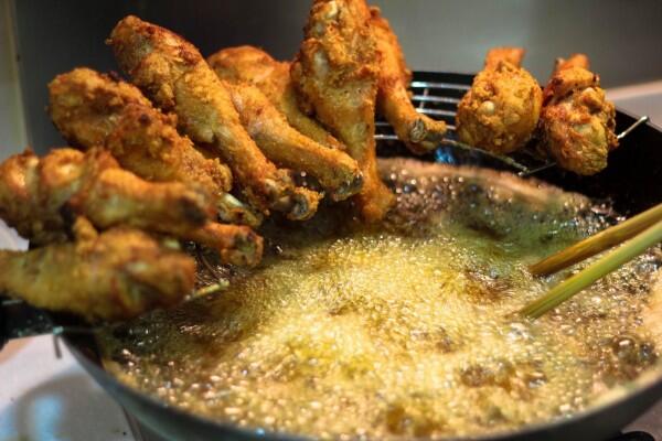 Duh, 5 Bahan Makanan Ini Jadi Racun kalau Dimasak Terlalu Lama Lho!