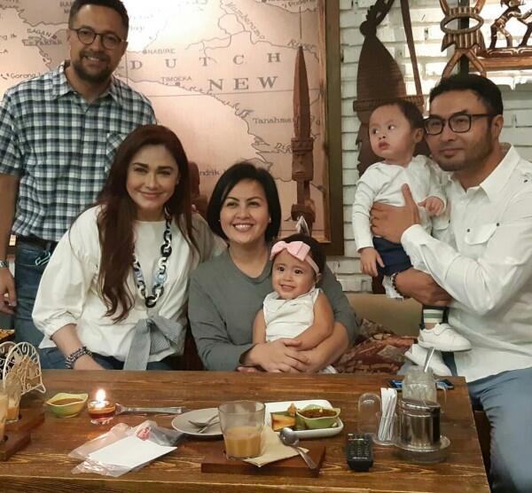 Lucunya, 10 Tingkah Anak Kembar Surya Saputra Ini Bikin Kamu Gemes!