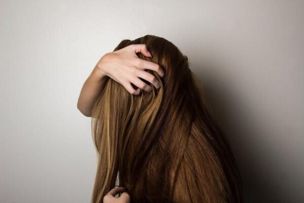 5 Masalah Rambut yang Mengintai Kalau Kamu Gampang Stres