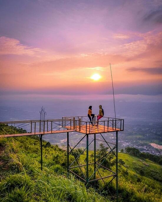 Inilah Tempat Wisata Bogor Pas Banget Untuk Weekend Atau Tahun Baru !!!
