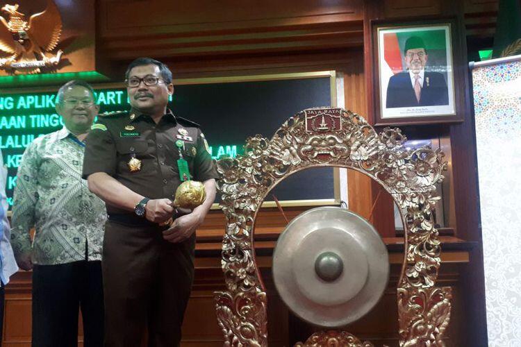 Warga Jakarta Kini Bisa Laporkan Ormas Meresahkan Melalui "Smart Pakem"