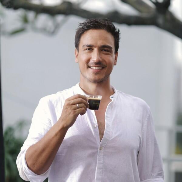 Yuk, Ngopi Gratis Bareng Hamish Daud di Tunjungan Plaza!