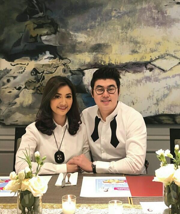 Nikah Diam-Diam, 5 Artis Wanita Ini Jatuh ke Pelukan Pengusaha Kaya!