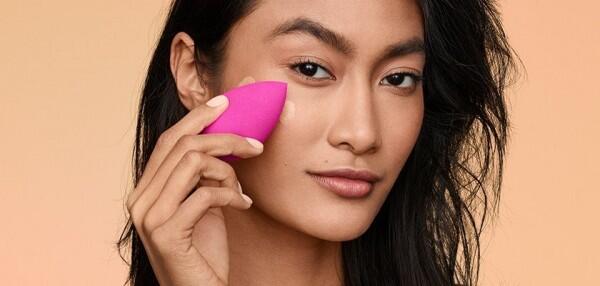 7 Cara Makeup Natural yang Mudah Diaplikasikan Para Pemula