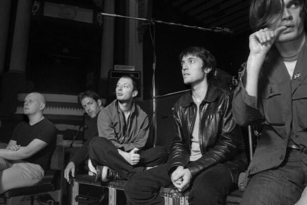 9 Lagu Terbaik Radiohead yang Cocok untuk Nostalgia Musik 90an