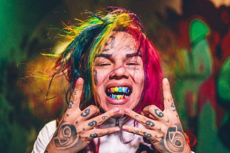 Ngaku Anggota Geng, Rapper Ini Ditahan Polisi