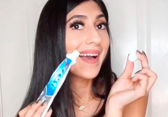 Metode Baru, Vlogger Ini Rontokan Bulu Ketiak Pakai Pasta Gigi
