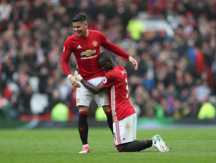 Bek-Bek yang Dibidik Jose Mourinho