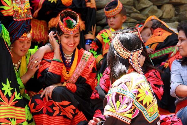10 Wisata Alam Paling Eksotis di Pakistan, Rugi Kalau Gak ke Sini