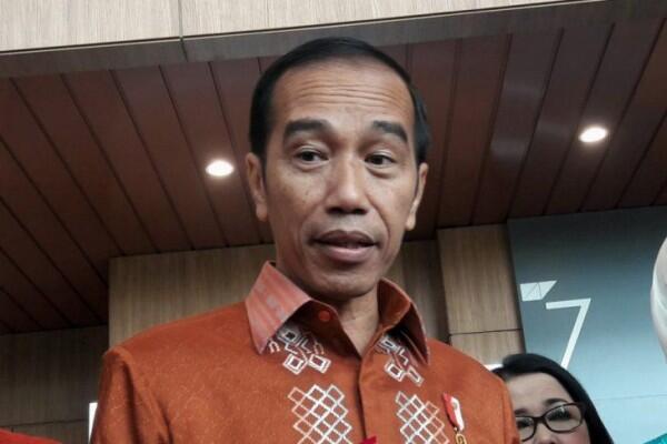 Sindir Jokowi, Fadli Buat Puisi Berjudul ‘Mau Saya Tabok Rasanya’