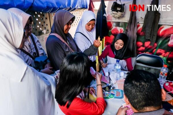 27 Potret Pengalaman Seru Naik Suroboyo Bus, Kamu Sudah Pernah?