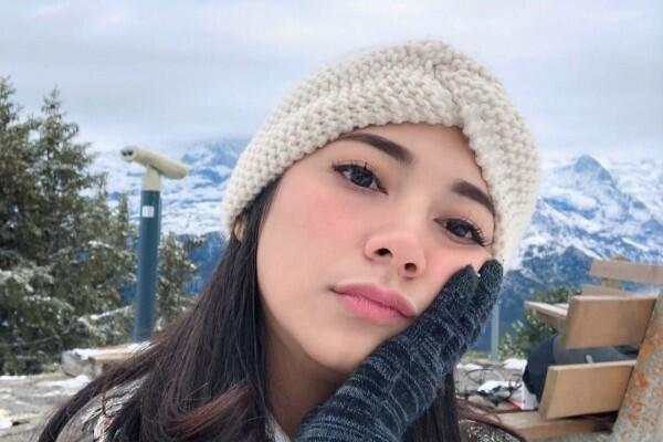 10 Gaya Liburan Simpel & Asyik ala Dinda Kirana, Bikin Ngiri!