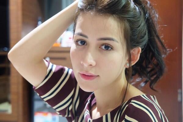 Delapan Tahun Berkarir, Ini 10 Potret Rina Diana yang Makin Memesona!