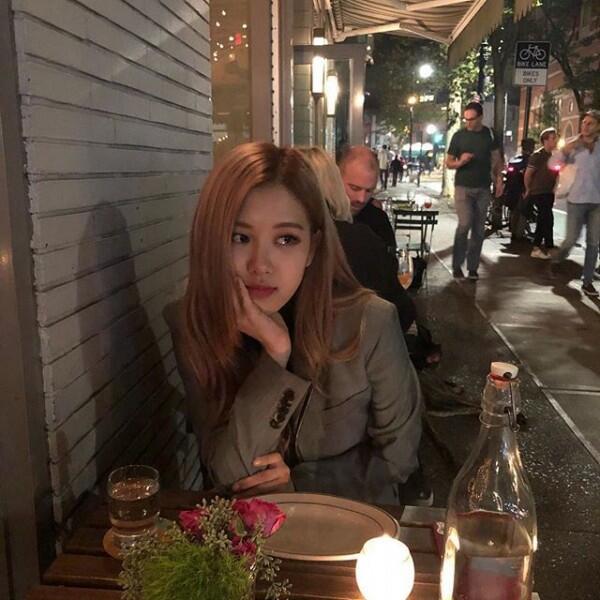 10 Fakta Unik Rose BLACKPINK yang Bikin Kamu Makin Jatuh Hati