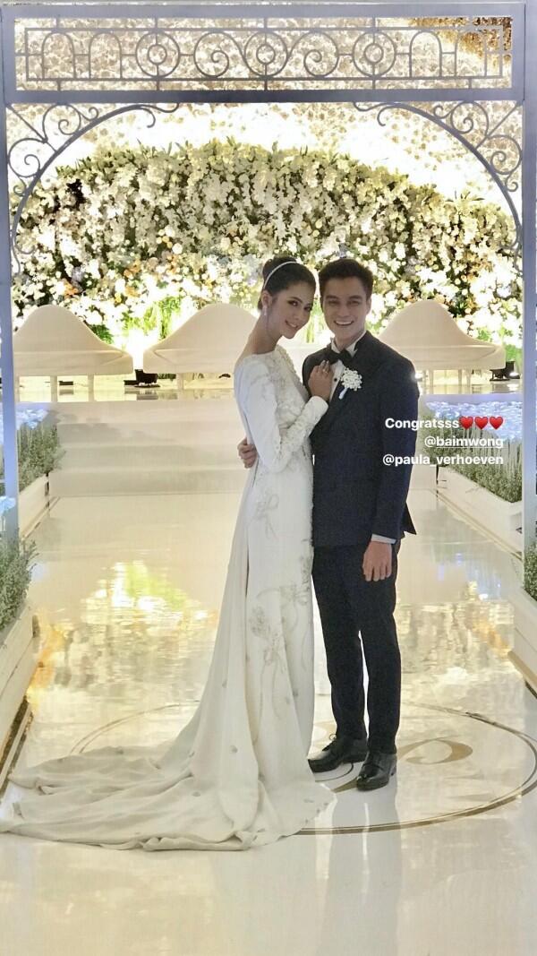 10 Potret Syahdu Resepsi Pernikahan Baim Wong dan Paula Verhoeven