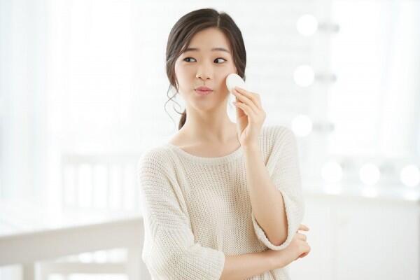 Bye-Bye Kulit Kusam, 5 Exfoliating Toner Ini Bikin Wajah Jadi Glowing