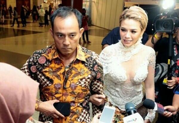 Terkesan Mendadak, 10 Pernikahan Artis di Tahun 2018 Ini Bikin Kaget!