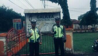 Satuan Polantas Polres Banyuasin Beri Rasa Aman di Sejumlah Gereja
