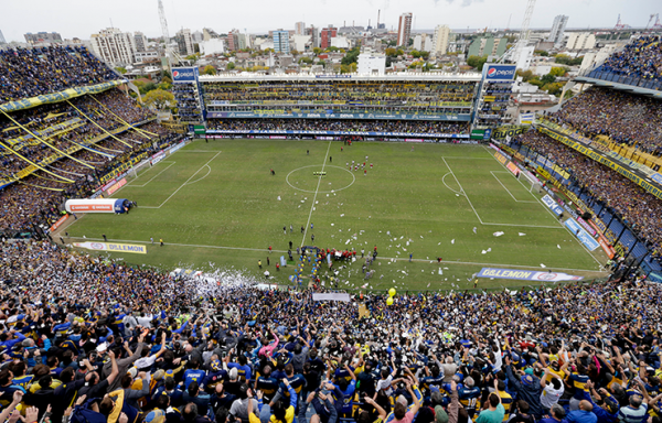 Bus Boca Junior Diteror, Laga Final Copa Libertadores Ditunda