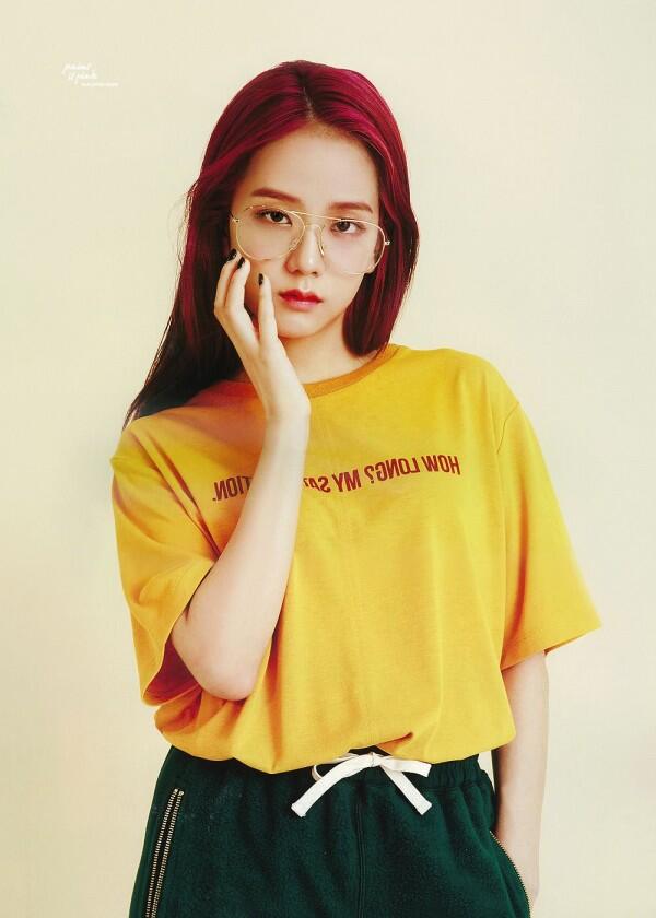 7 Gaya Fashion ala Seleb Korea Biar Feeds Instagram Kamu Makin Hits