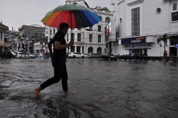 Hadapi Banjir Jakarta, Anies Minta Kerja Sama Warga