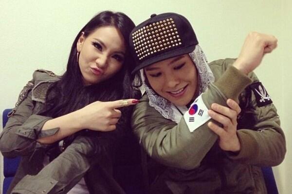 Ini 5 Persahabatan Manis Idola KPop Cowok & Cewek yang Bikin Iri