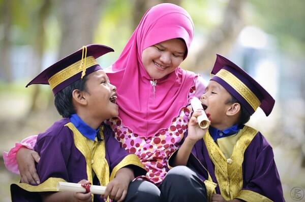 20 Foto Menyentuh Ini Bukti Kasih Sayang Seorang Ibu Begitu Besar