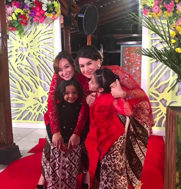 Inilah Potret Kedekatan Asmirandah & Irish Bella, bak Kakak Adik!