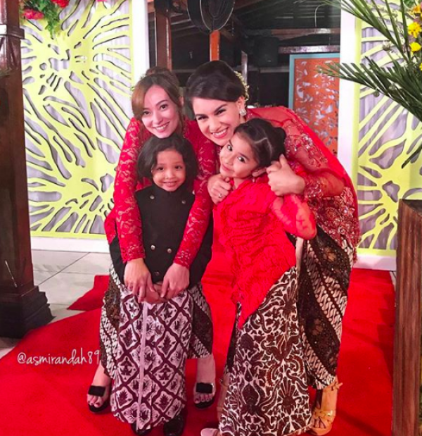 Inilah Potret Kedekatan Asmirandah & Irish Bella, bak Kakak Adik!