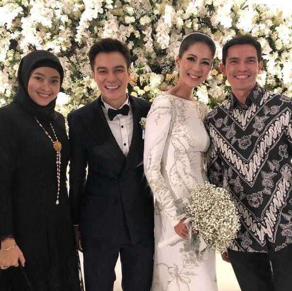 19 Potret Para Artis saat Hadiri Resepsi Baim Wong dan Paula Verhoeven