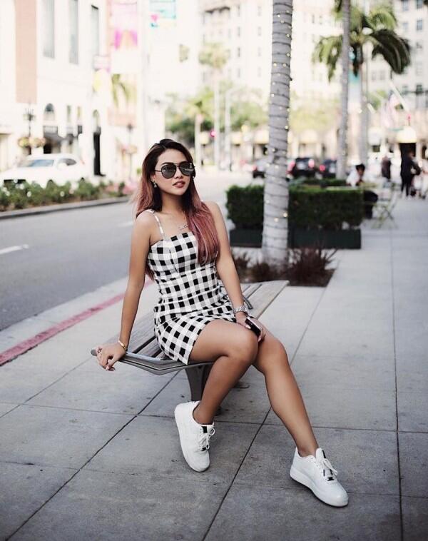 8 Inspirasi Gaya OOTD Liburan ala Aurel Hermansyah, Kecenya Maksimal!