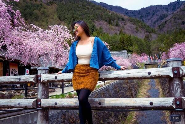 8 Inspirasi Gaya OOTD Liburan ala Aurel Hermansyah, Kecenya Maksimal!