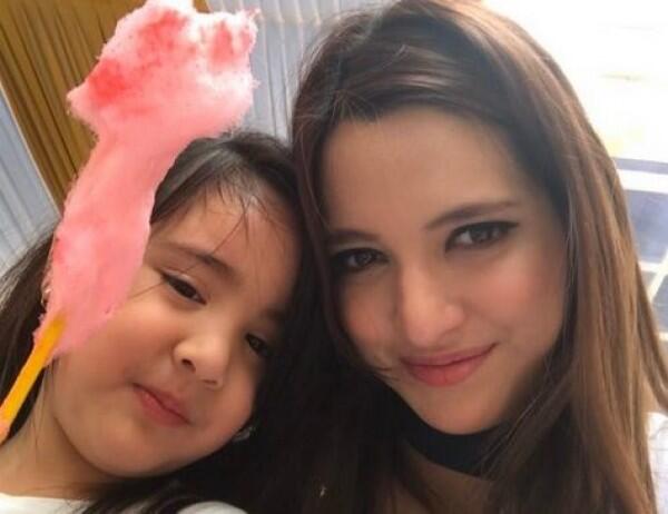 Disebut Kakak-Adik, Ini 10 Kekompakan Nia Ramadhani dan Mikhayla