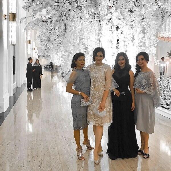Adu Fashion Artis Hadiri Resepsi Baim-Paula, Siapa Nih Paling Kece?