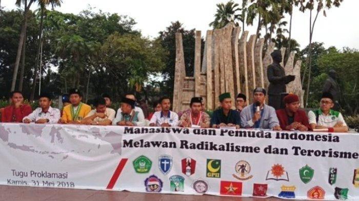 BIN Serahkan Data Mahasiswa dan 7 PTN yang Disusupi Paham Radikal ke Rektor