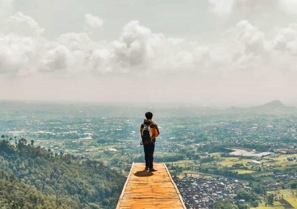 Instagramable Banget! 7 Gardu Pandang dengan View Menawan di Malang