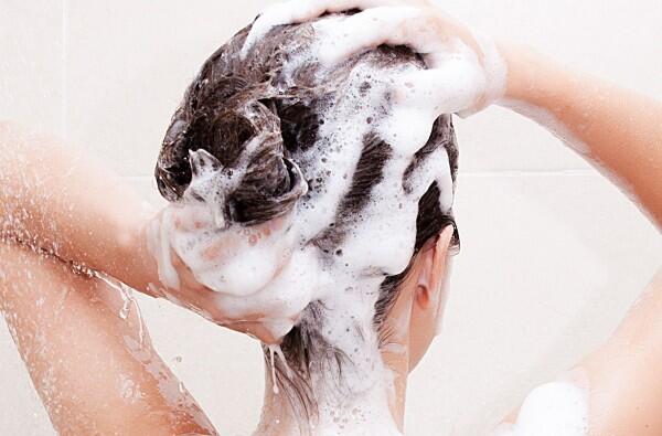 Sering Dilakukan, 10 Kesalahan Hair Care Ini Harus Kamu Hindari Girls!