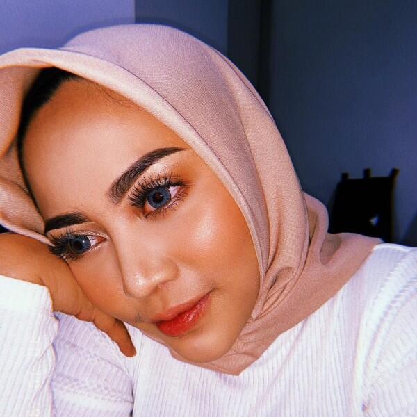 Selain Freckles, Ini 7 Tren Makeup yang Diminati Para Cewek