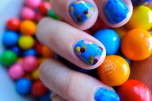 7 Permen Karet Era 90an Ini Bikin Masa Kecilmu Penuh Warna!