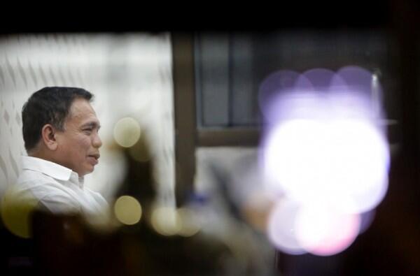 Gubernur Irwandi Yusuf Didakwa Terima Gratifikasi Rp 42 Miliar