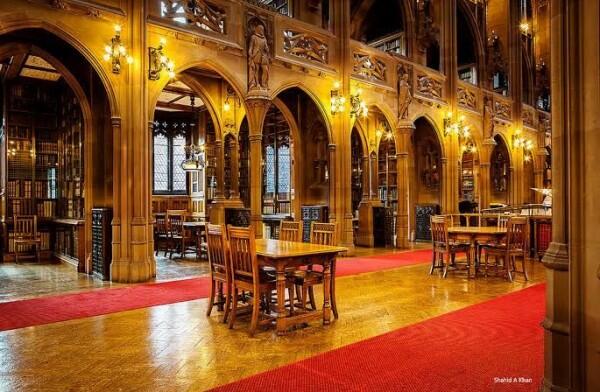 Mirip Hogwarts, 7 Perpustakaan Kece Ini Surganya Para Kutu Buku
