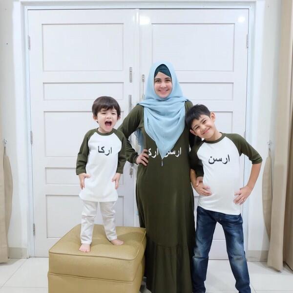 10 Artis Indonesia yang Bercerai Saat Usia Anaknya Masih Kecil